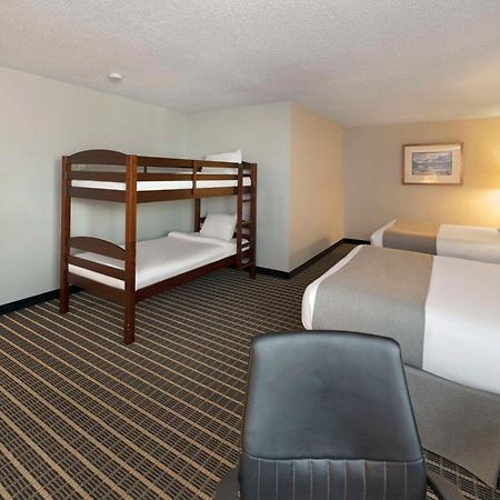 Clarion Pointe Hotel Medicine Hat Buitenkant foto