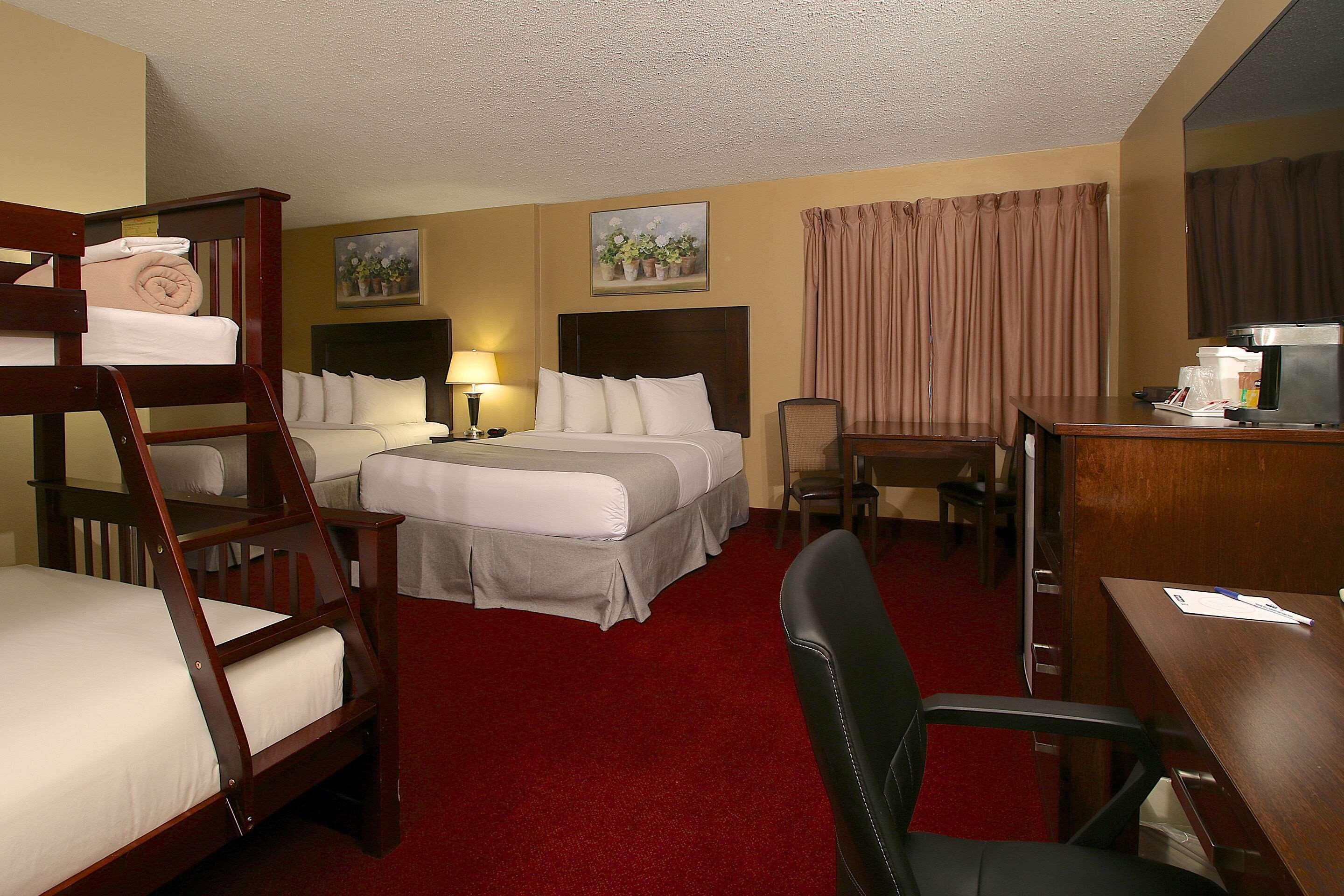 Clarion Pointe Hotel Medicine Hat Buitenkant foto