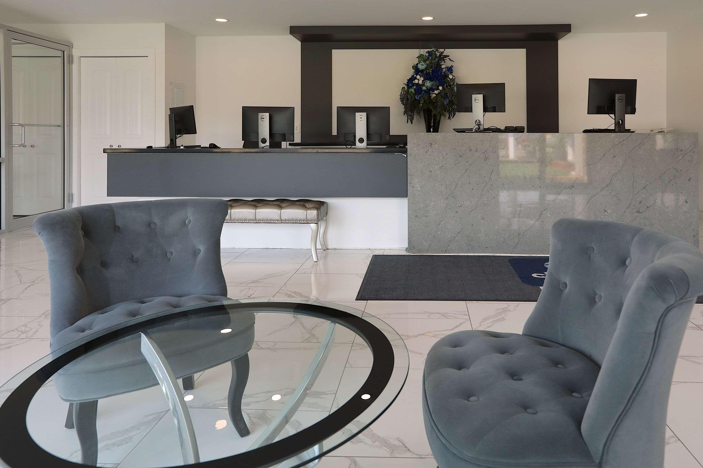 Clarion Pointe Hotel Medicine Hat Buitenkant foto
