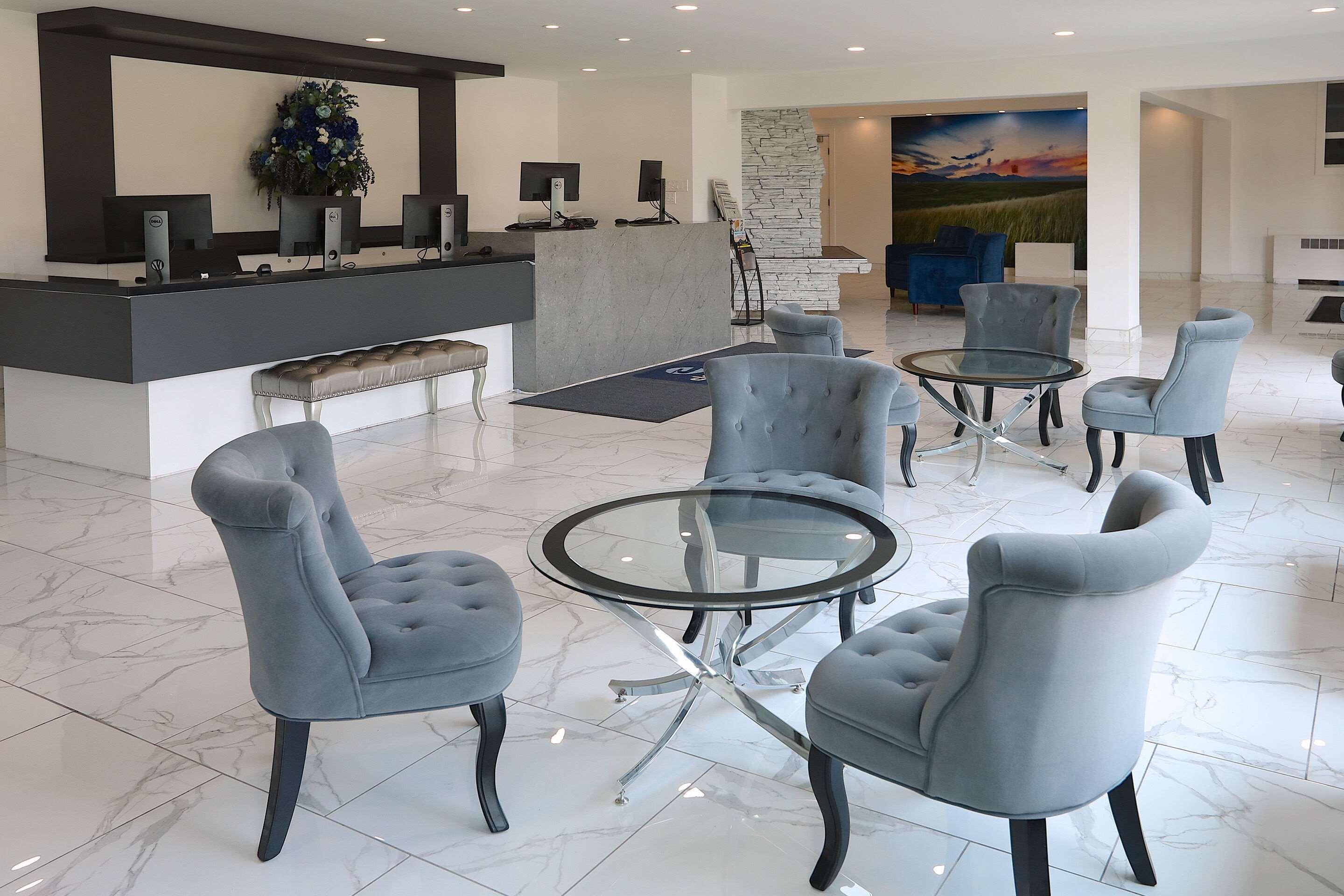 Clarion Pointe Hotel Medicine Hat Buitenkant foto