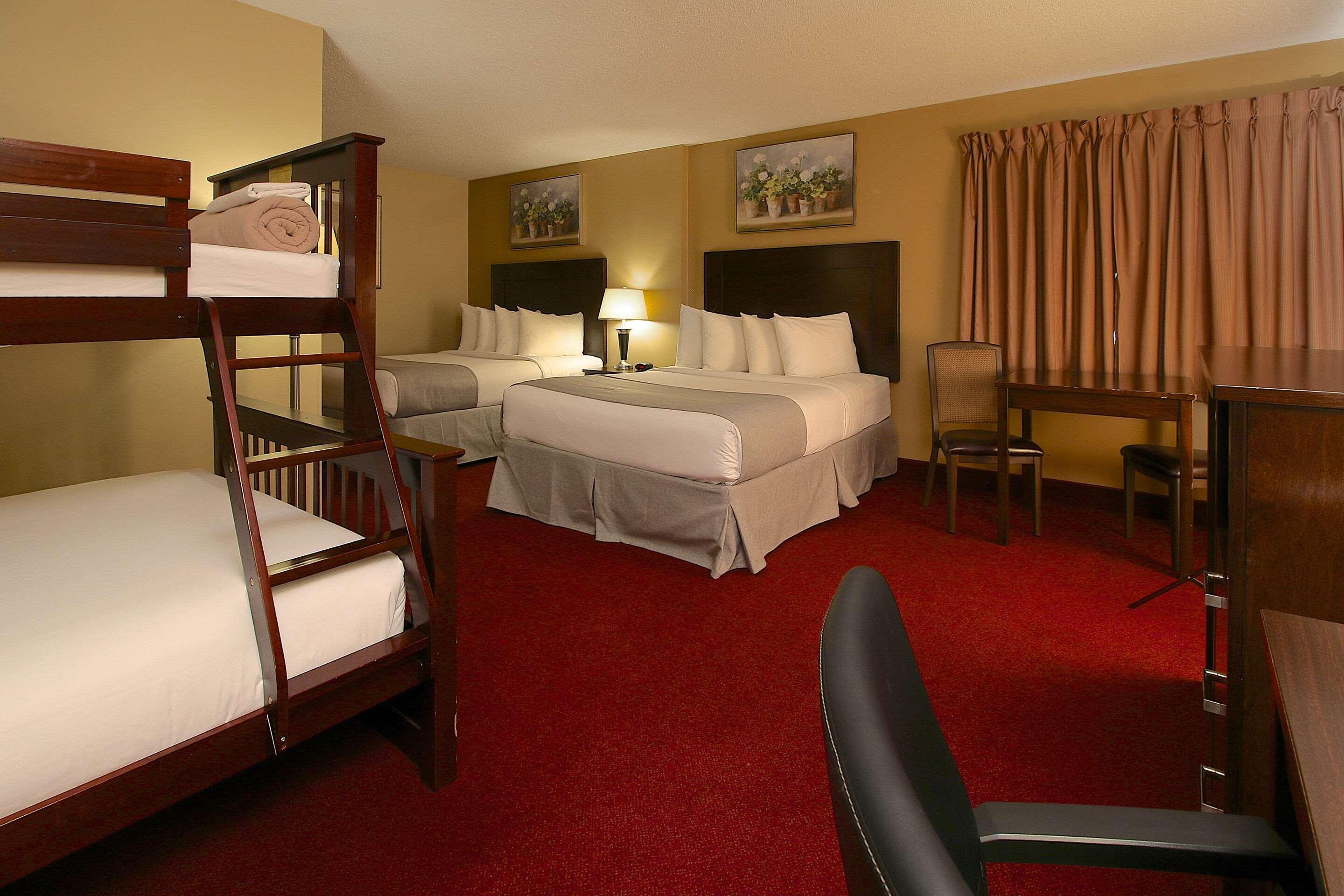 Clarion Pointe Hotel Medicine Hat Buitenkant foto