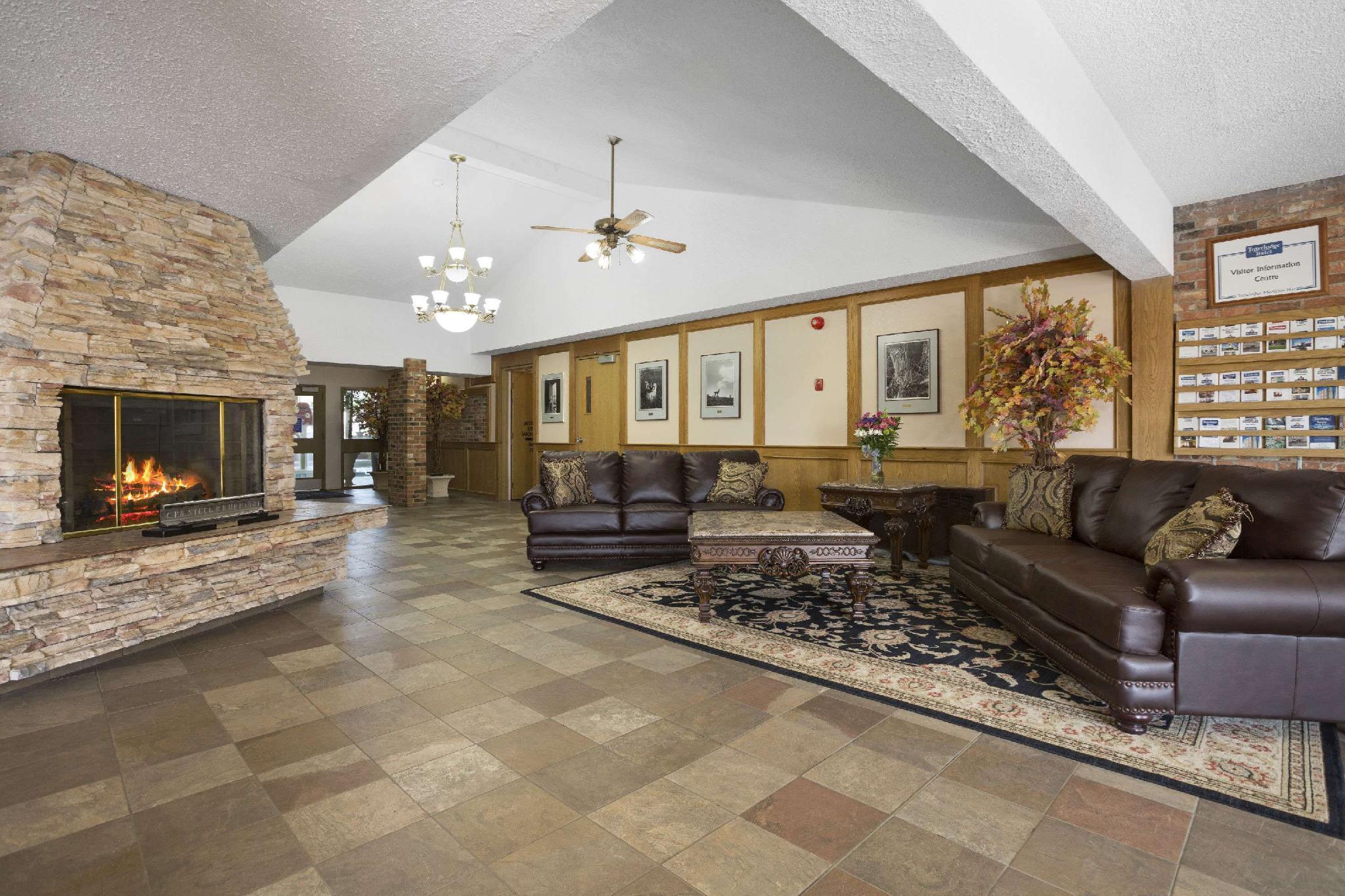 Clarion Pointe Hotel Medicine Hat Buitenkant foto