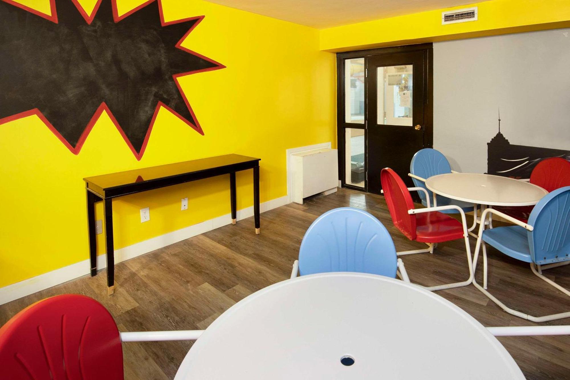 Clarion Pointe Hotel Medicine Hat Buitenkant foto