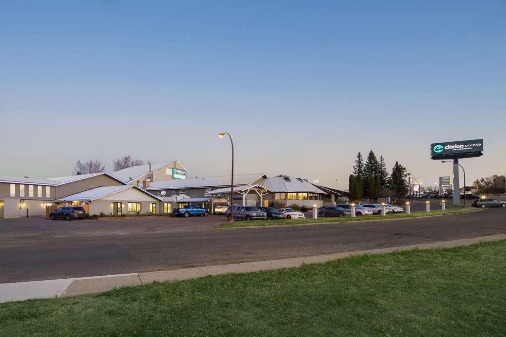 Clarion Pointe Hotel Medicine Hat Buitenkant foto