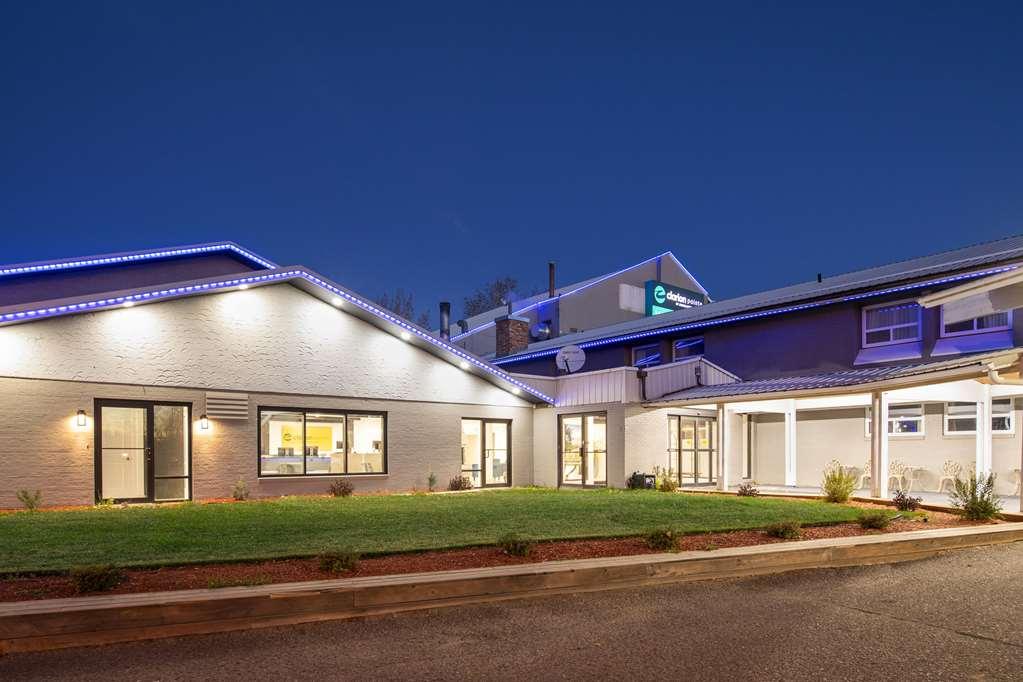 Clarion Pointe Hotel Medicine Hat Buitenkant foto
