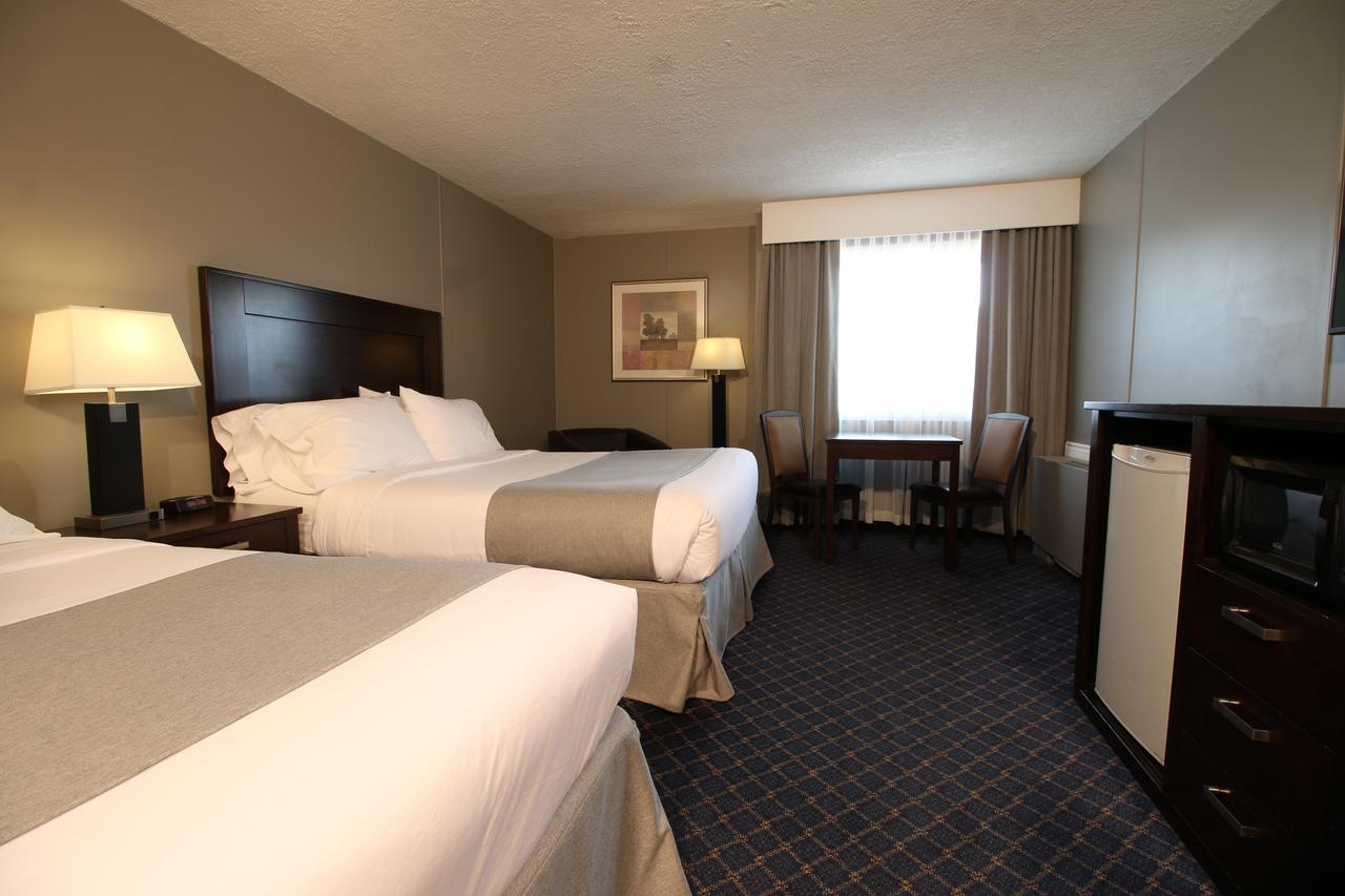 Clarion Pointe Hotel Medicine Hat Buitenkant foto